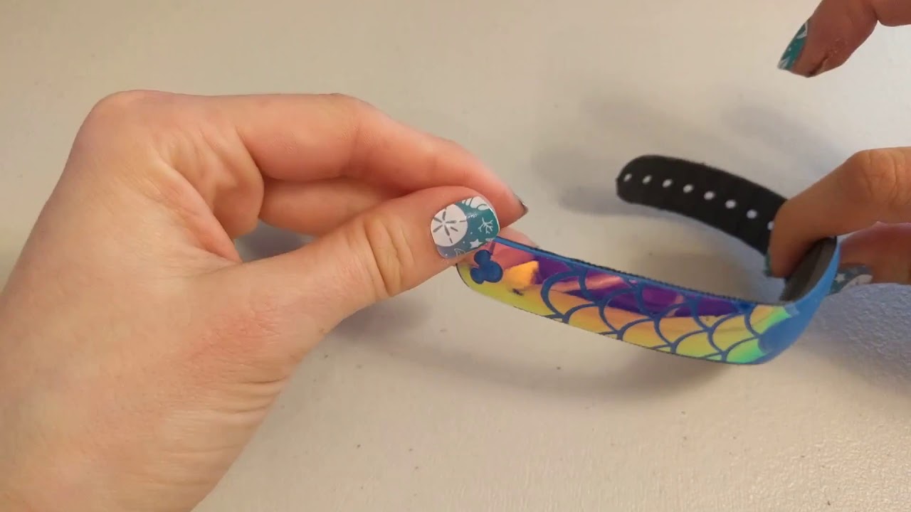 Applying Magic Band 2.0 decal with protective coat
