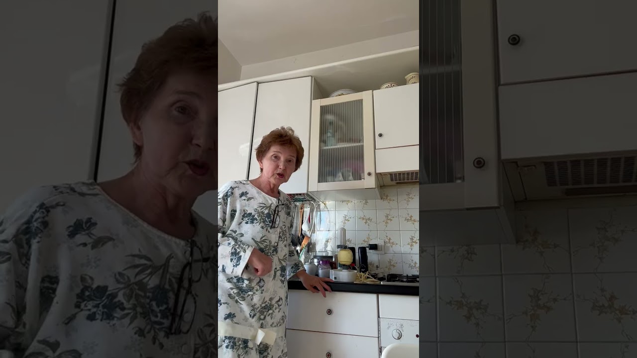 Мои помощники на кухне.