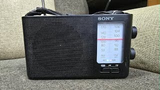 Sony Icf-19 Portable Radio Am Fm. 2 Band Radio 3 Battery Mo. 9427322171