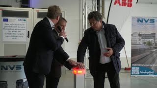 Riesige Elektroladestation für den NVS in Betrieb genommen