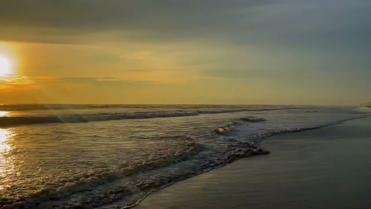 Full Un-Looped Sunset on a Tropical Beach | 1 Hour Calming Ocean Waves for Deep Sleep | 4K ASMR