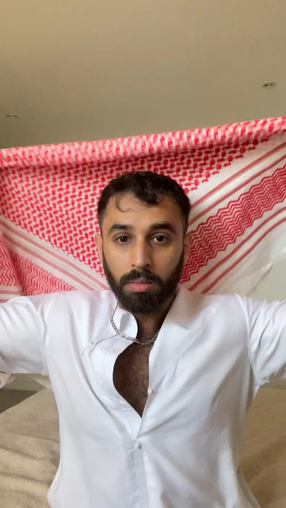 How to wrap a Keffiyeh scarf #arab #scarf