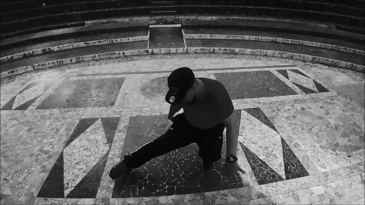 Bboy Mouss : Breakflow (Dj Goss one - troll beat 4)