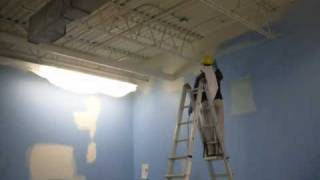 Interior commercial painting with airless sprayer