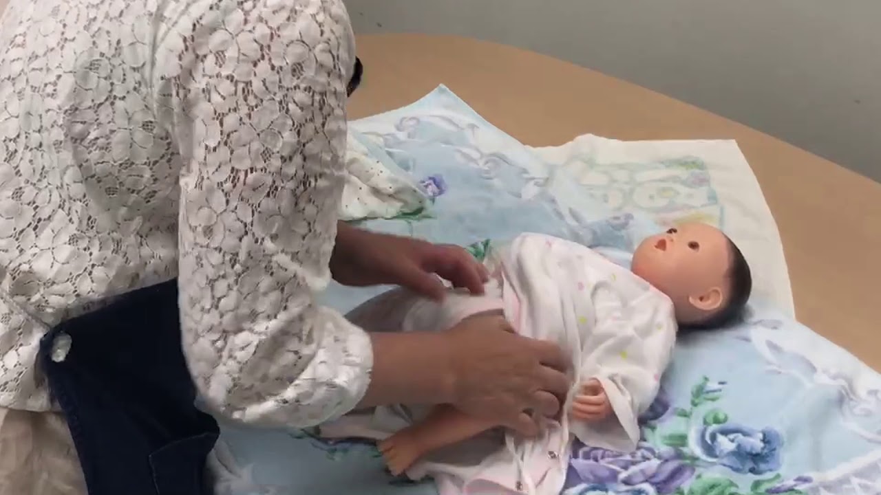 赤ちゃんの沐浴などの動画