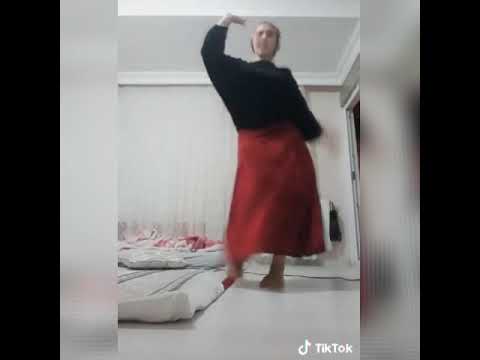 kırmızılı türbanlı dans tiktok dansı #tiktokdans #türbanli