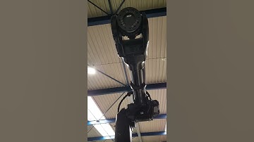 IRS Robotics - refurbished ABB robot on a ABB track