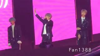 (FANCAM 1st ROW) BTS In Singapore 19 January 2018 - TALKING