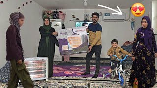 Download Lagu A happy family day to buy new home furnishings and visit Fariba MP3