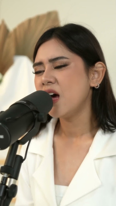 Ziva Magnolya - Cukup (Live Session)
