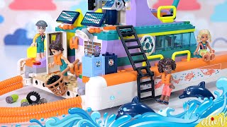 Lego Friends Sea Rescue Boat, don't be fooled by its name, it's so much more  build & review