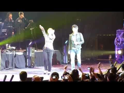 [fancam] 梁靜茹+黃品源 - 寧夏 @ Mohegan Sun (Nov 24, 2011)