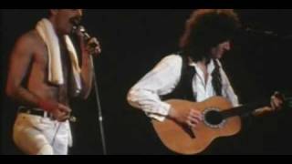 Video thumbnail of "Queen - Love Of My Life (Rock Montreal '81)"