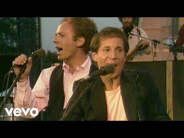 Simon & Garfunkel - Mrs. Robinson (Live