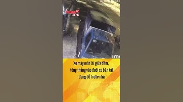 Xe máy mất lái giữa đêm, tông thẳng vào đuôi xe bán tải đang đỗ trước nhà | Tin tức short