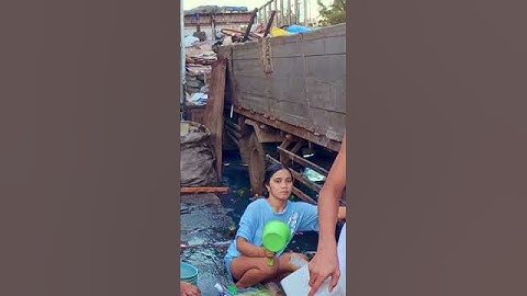 Slum Life Inside Manila’s Worst Slum [4K] 🇵🇭