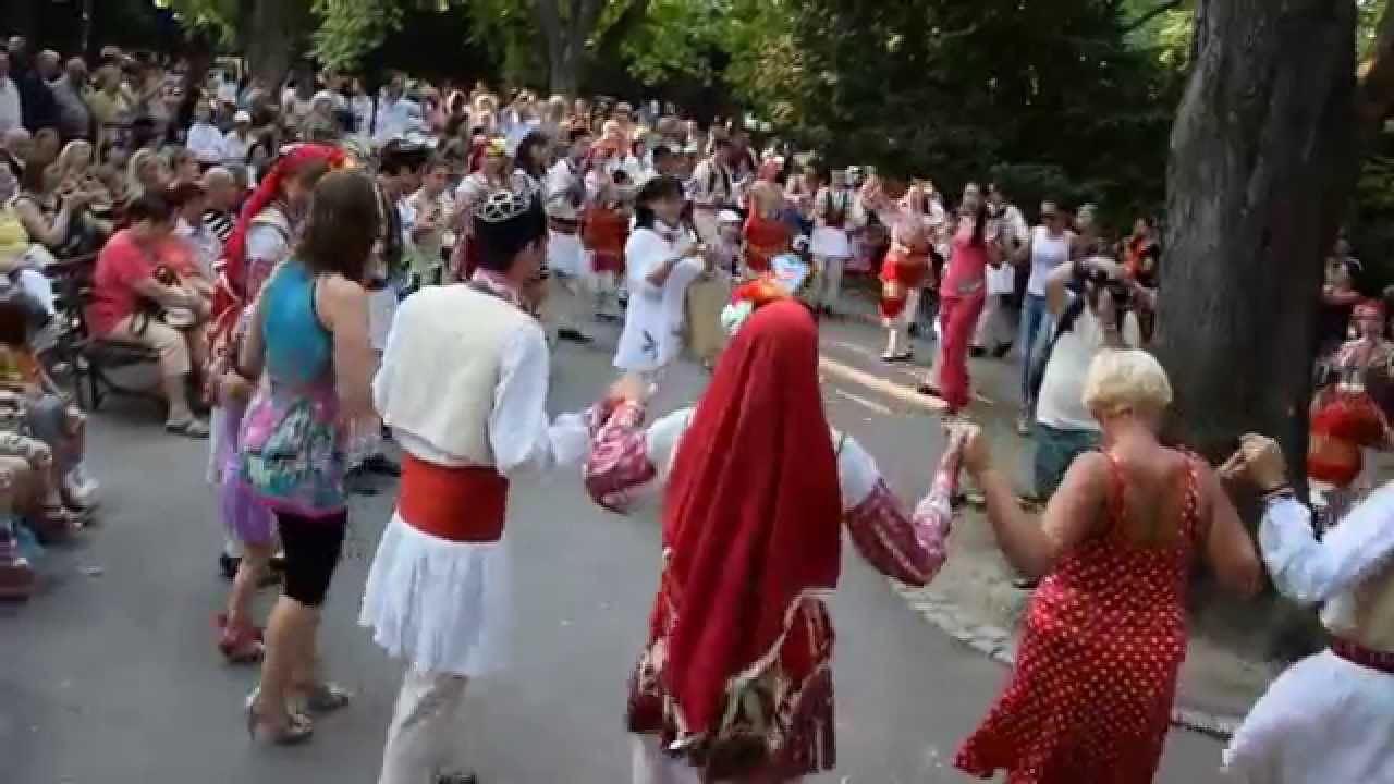 Раковина 2014. Охридско хоро ширто. Мераклийци Варна.