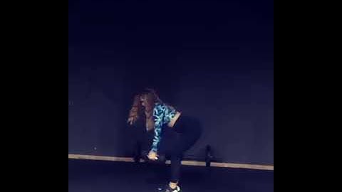 combo exercise with dumbbell