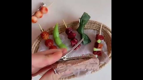 Kẹp tóc dạng clip mỏ vịt, họa tiết minh họa các loại đồ ăn, tinh nghịch hài hước hot tiktok