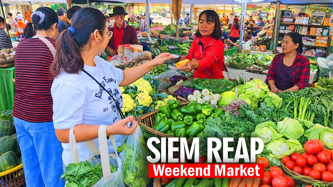 Inside Siem Reap Weekend Market 🥬🥩  Weekend Walking Tour with Khmer Traditional Food