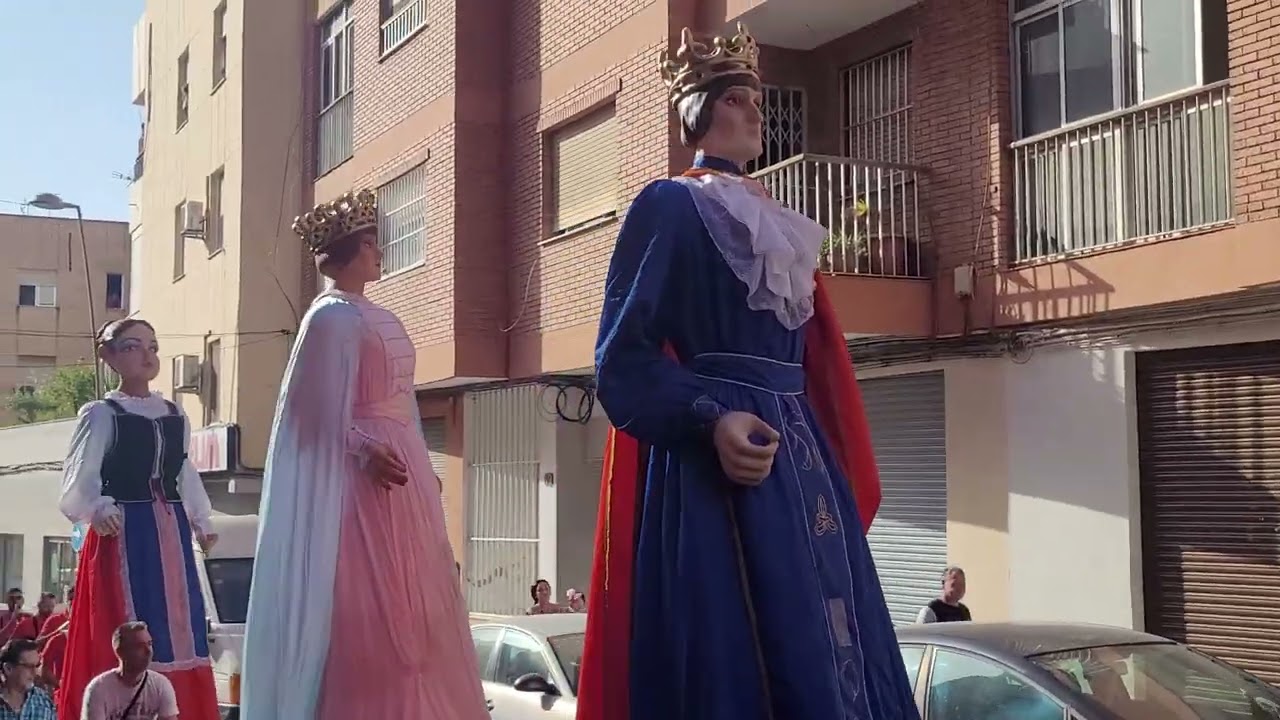 Diana Gigantes y Cabezudos.@FeriadeAlmería2022