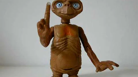 E.T. 20th Anniversary Interactive Action Figure