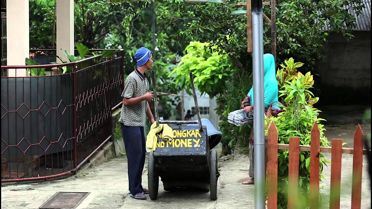 ARTI HIDUP ost Di Bawah Lindungan Abah