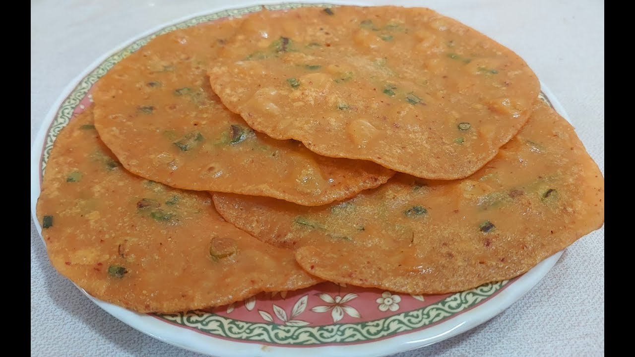 Spring Onion Dosa / ಈರುಳ್ಳಿ ಸೊಪ್ಪಿನ ದೋಸೆ / Spring Onion Dosa Recipe