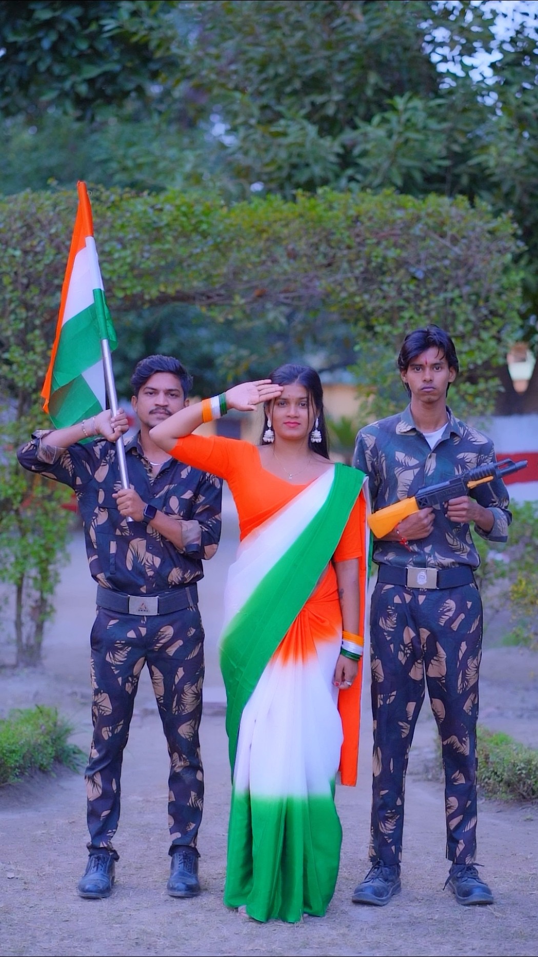 Ladkiyan bhi apna dupatta utaar denge Tere Kafan ke liye