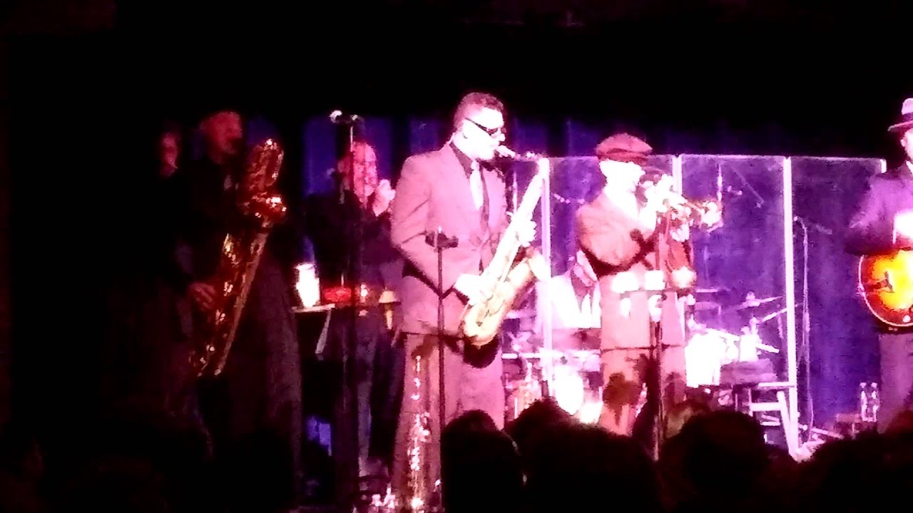 Big Bad Voodoo Daddy Mr Pinstripe Suit Music Box Supper Club 6/18