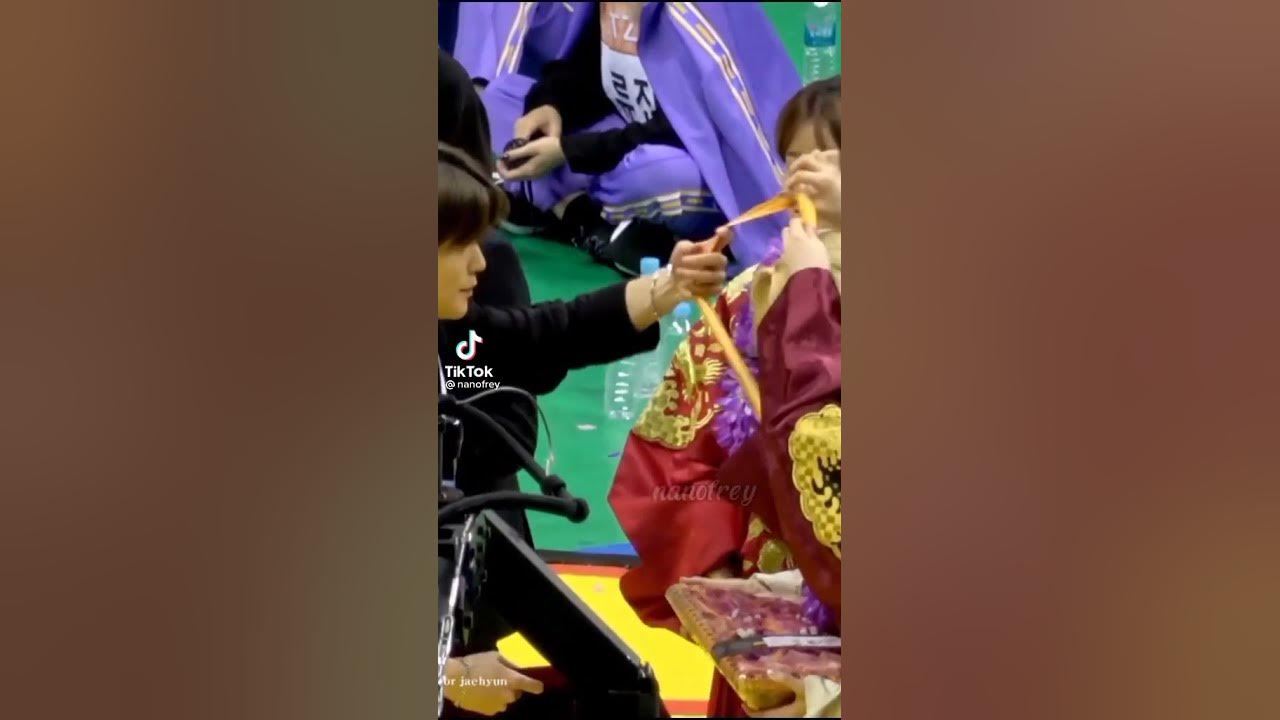 haechan keknya temen yang gk bisa jaga rahasia temennya deh😆 #jaehyun #haechan #nct
