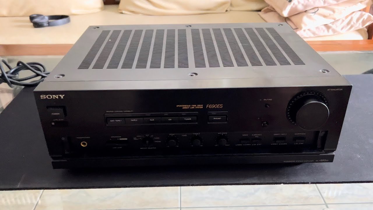 Close Up on Sony TA-F690ES, What A Beast and Beauty on the Inside