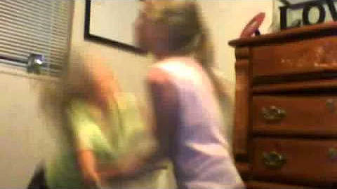 Webcam video from April 12, 2013 8:39 PM