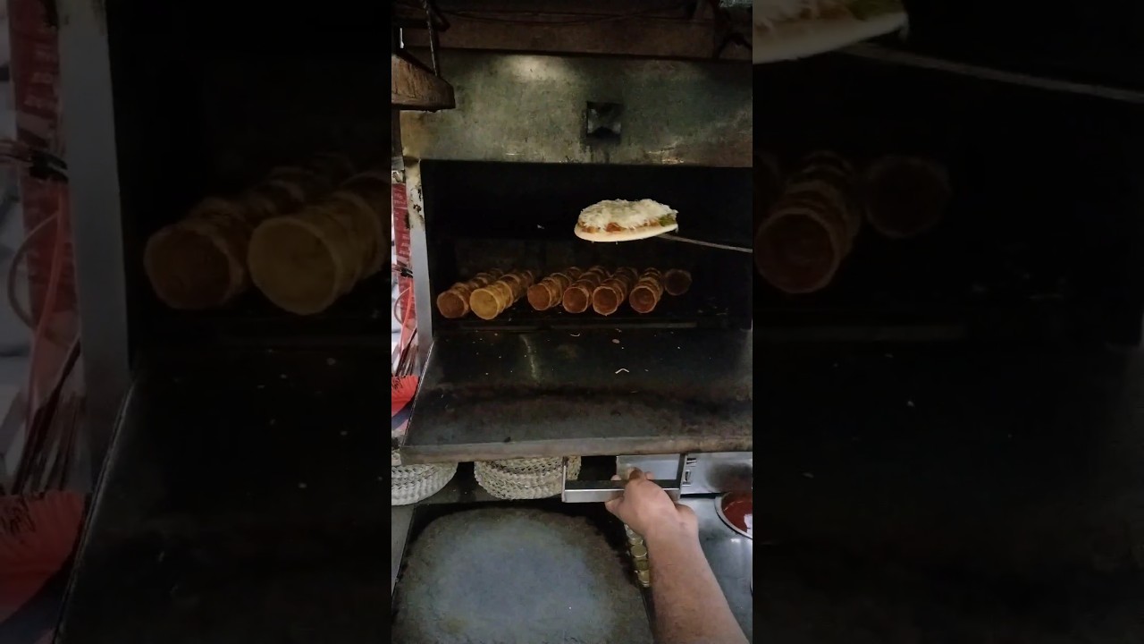 Indian style Gas Oven Pizza 🔥| Indian street food 