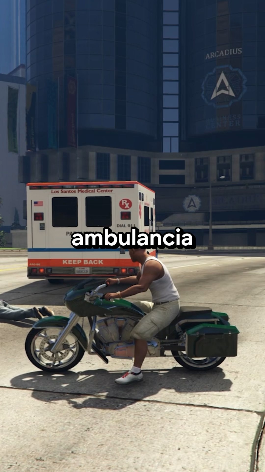 Nunca Sigas a una Ambulancia en GTA 5 #shorts