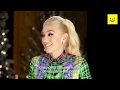 Gwen Stefani y Mon Laferte nos platican de su nuevo single navideño