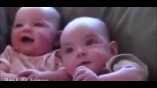 Bayi Tertawa Terbahak-bahak,  Lucu Abisss!!!!