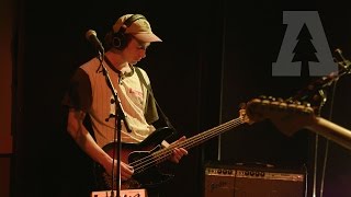 Video voorbeeld van "Vundabar - Oulala | Audiotree Live"