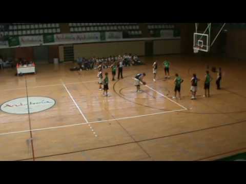 IM 20-05-10 S.FERNANDO-UTRERA.wmv jugadores de islandia