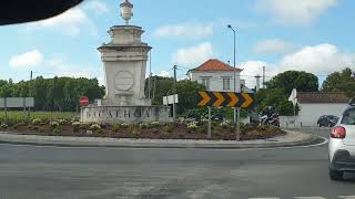 A Vila de Azeitão. No sopé da Arrábida.