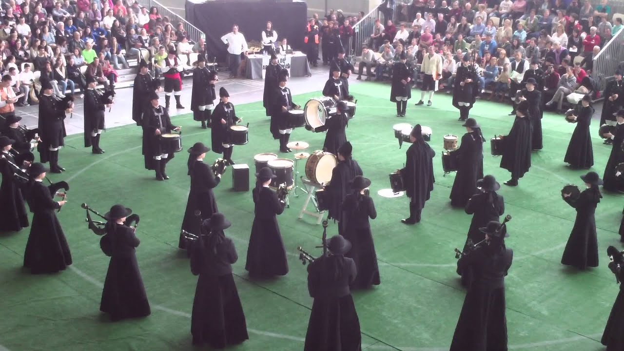 Banda de Gaitas Ledicia & Fornelos