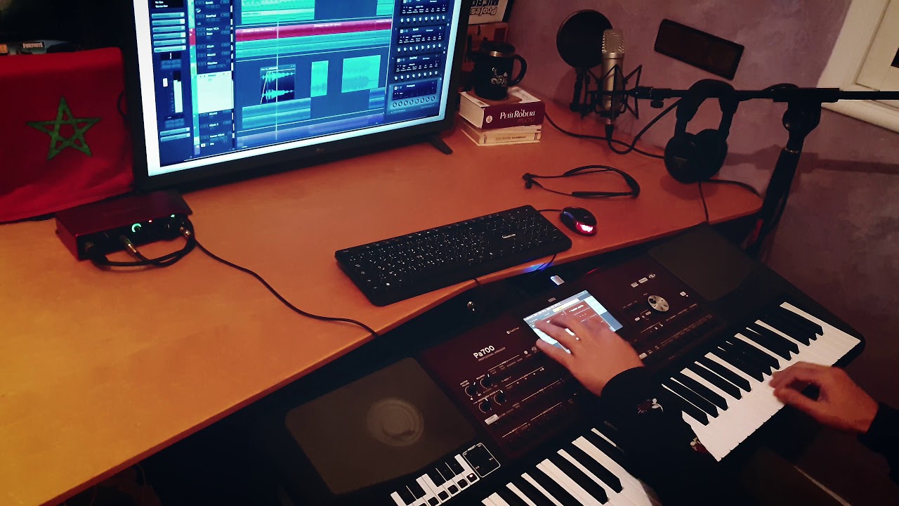 عزف اغنية فيروز سألوني الناس عنك ياحبيبي