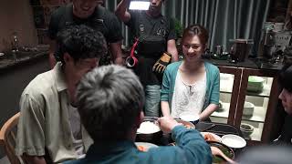 Hậu trường cảnh bữa cơm gia đình của nhà Mai |  Behind the scene - MAI's best scenes