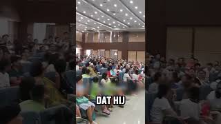 Download Lagu Deze Natuurkundeleraar Liet Zijn Studenten Versteld Staan! 🤯 MP3