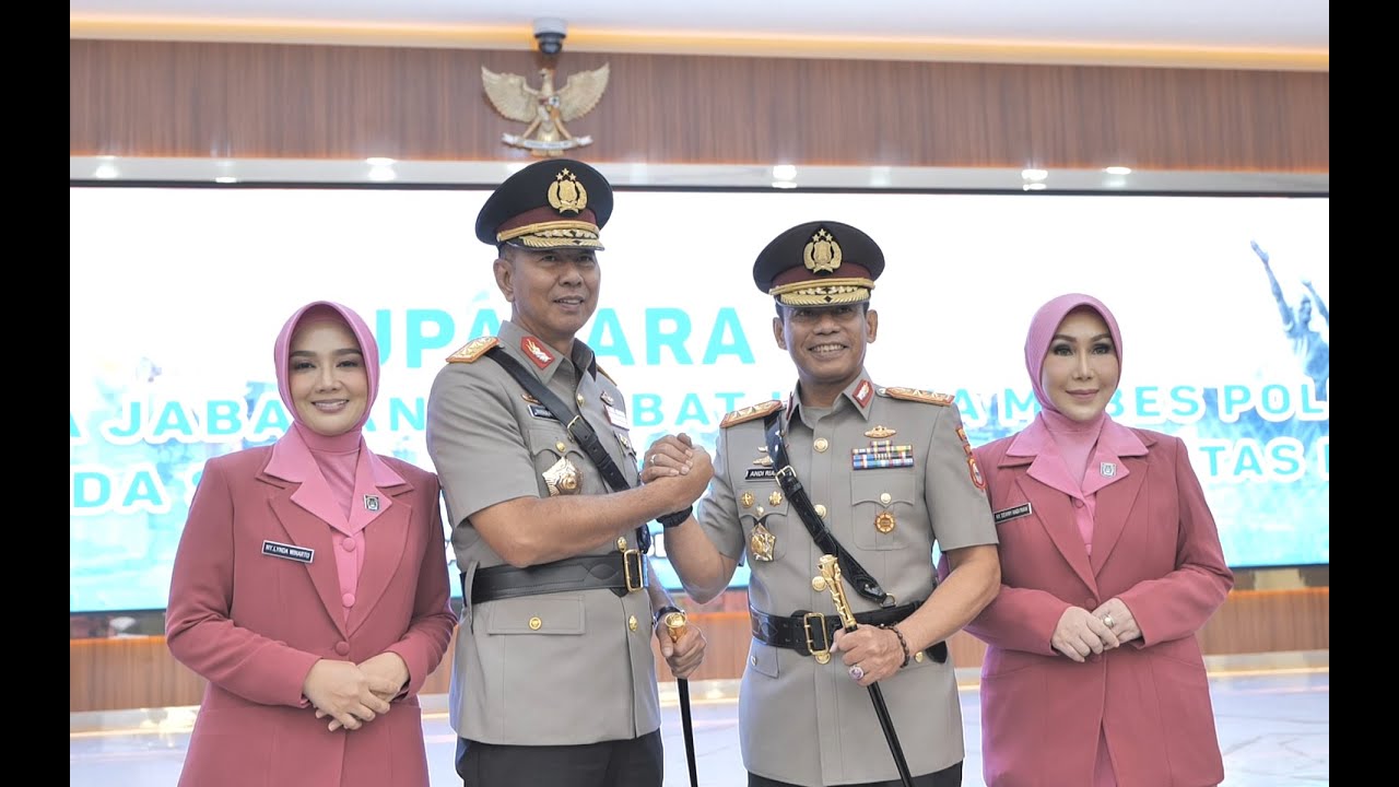 TONGKAT KOMANDO BERGANTI, IRJEN POL ANDI RIAN RESMI JABAT KAPOLDA SULSEL