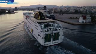 F/B ELYROS  ANEK LINES  (Ro RoPassenger Ship) Maneuvers in the ports from the bridge