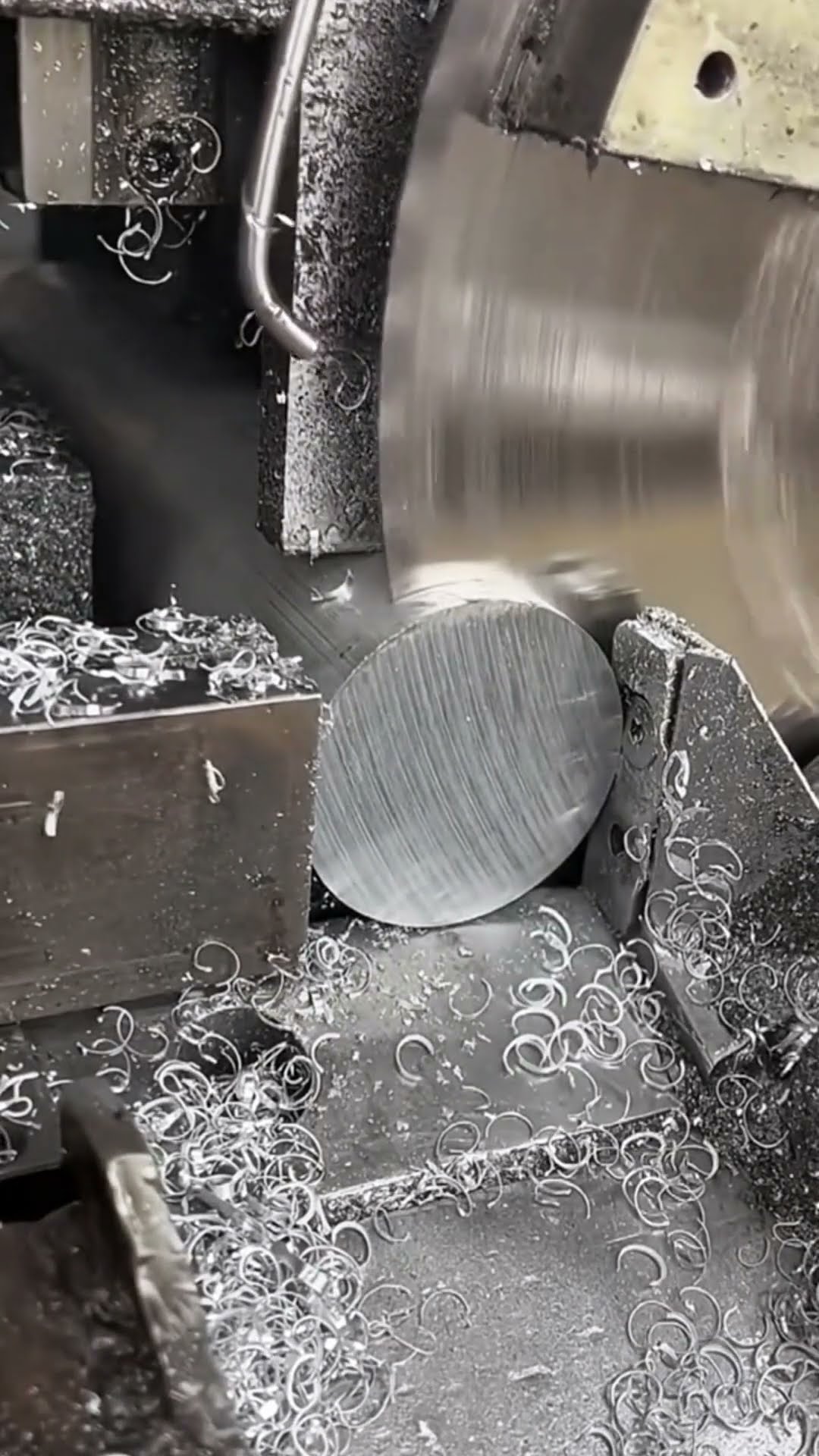 Aluminum bar blanking process- Good tools and machinery make work easy