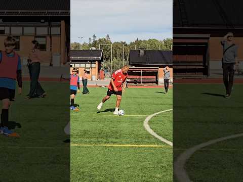 Wes Brown Joined A Soccer Schools Session In Stockholm! 🇸🇪🙌