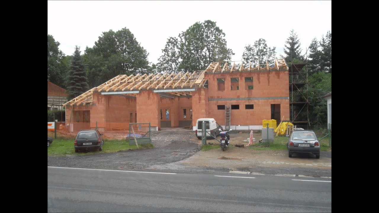 Stavba hasičské zbrojnice v Bělé pod Pradědem