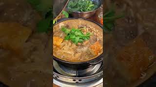 yummy , very delicous,Chinese street food,traditional food 牛杂煲